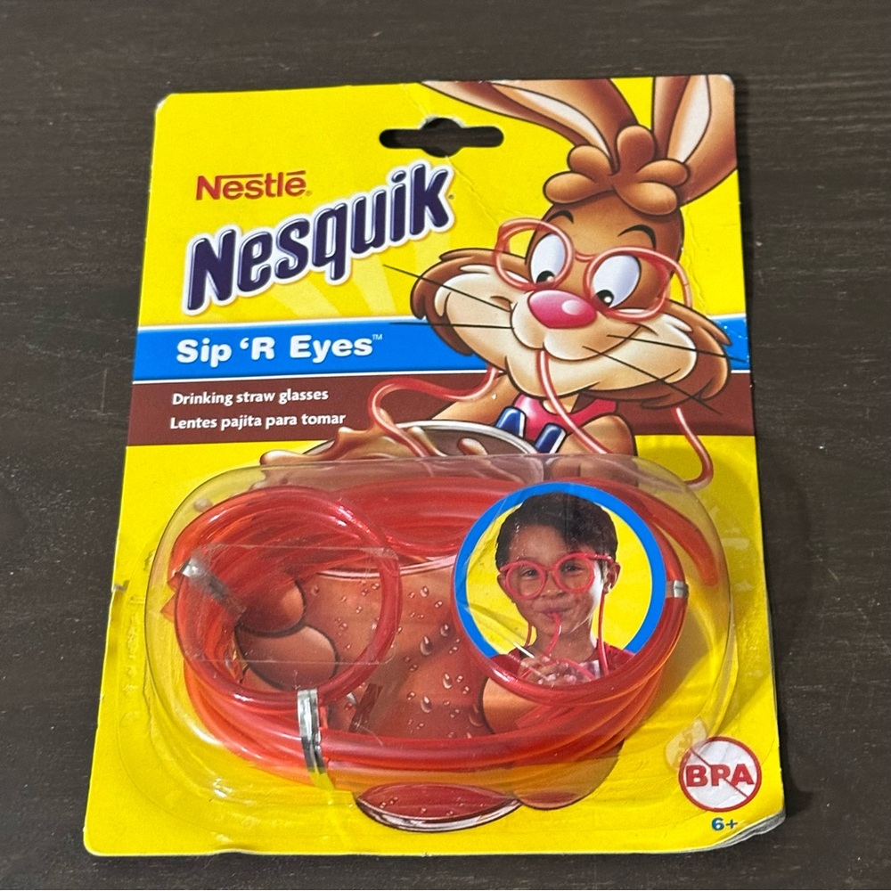 Nestle Nesquik Sip 'R Eyes Drinking Straw Glasses Red Brand New